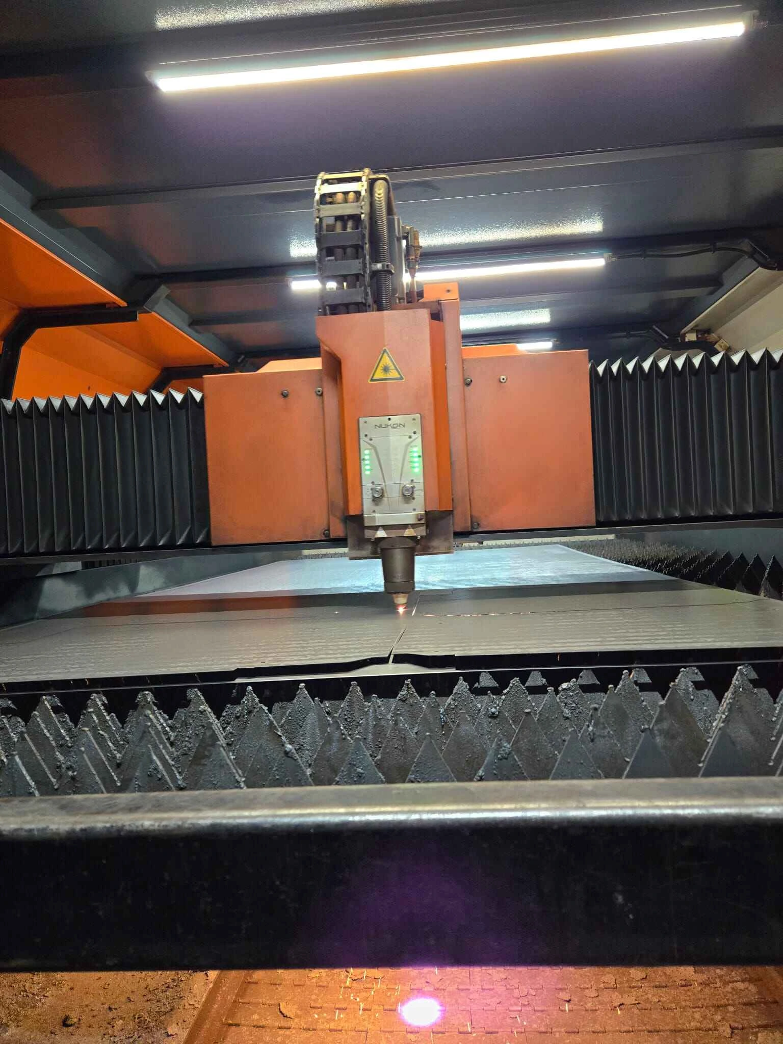 cnc laser cutting